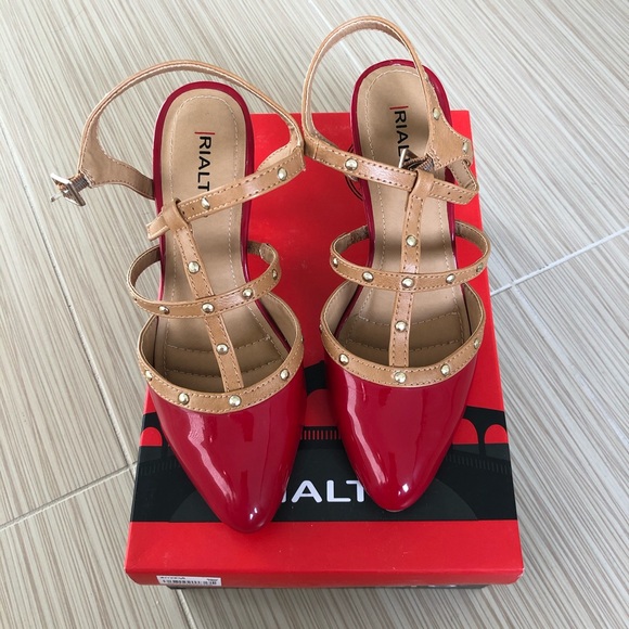 Rialto - NIB Red Gladiator Heels with studs - Picture 2 of 8